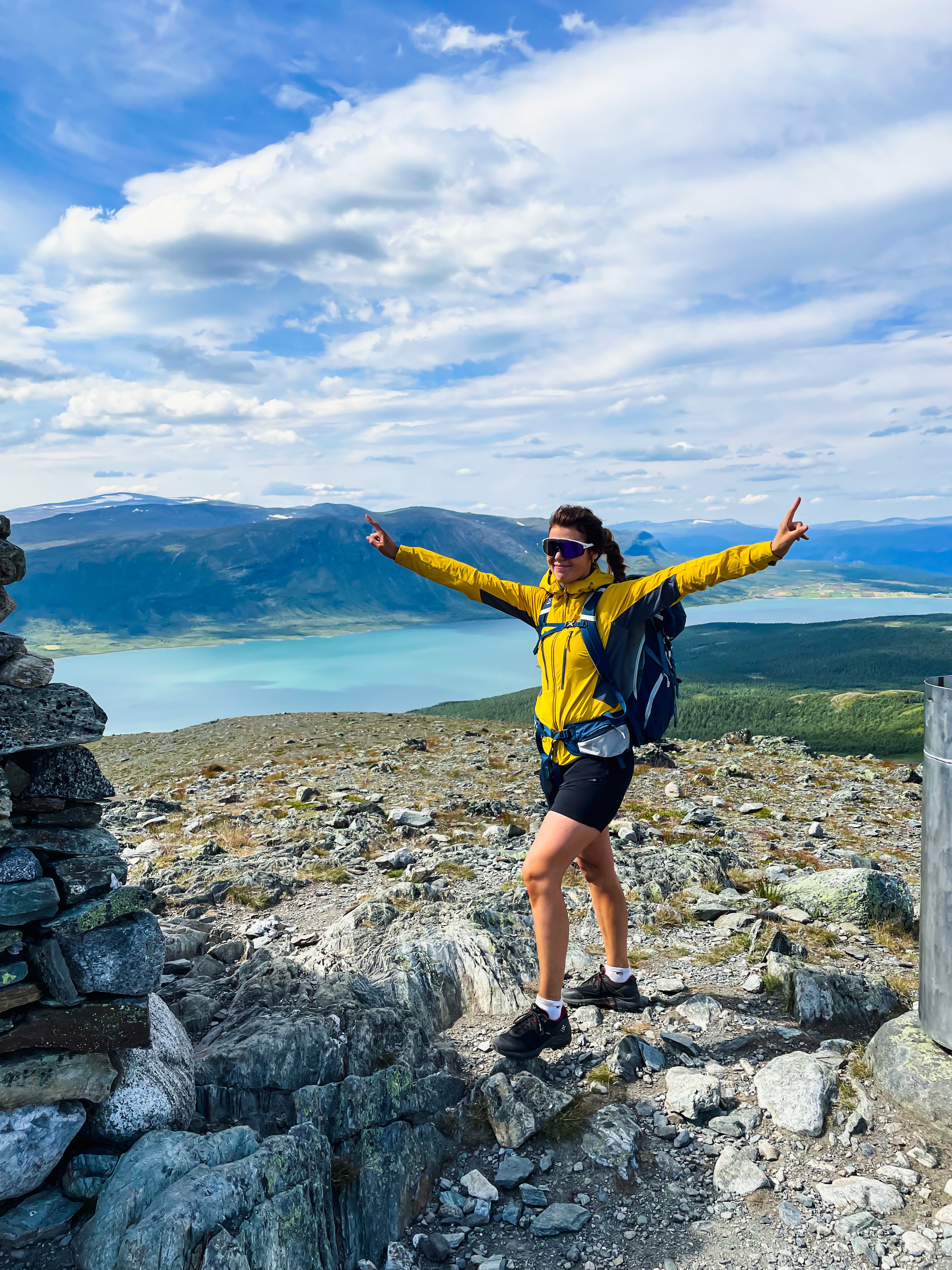 Cathrine MDE Trondheim på fjelltopp