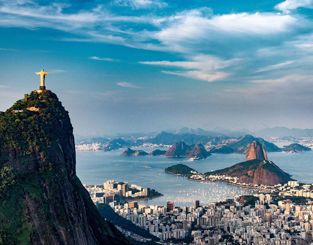 Kristusstatuen på fjelltoppen Corcovado i Rio de Janeiro, Brasil